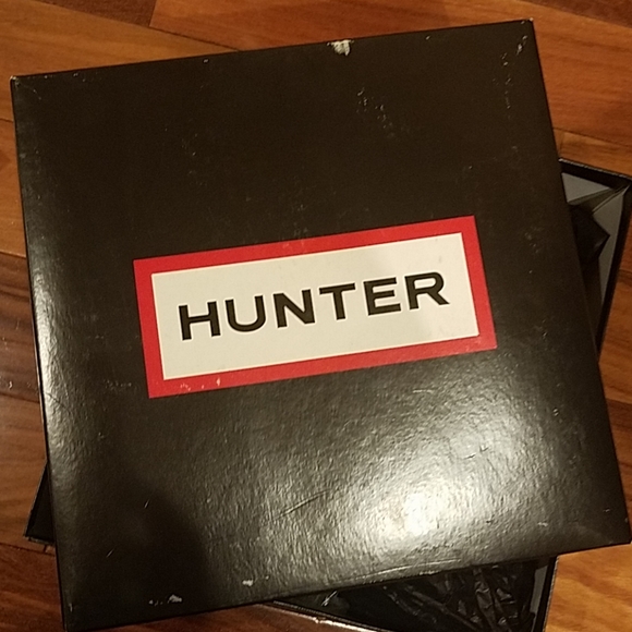 NWT Hunter leather and shearling boots. - Picture 5 of 5